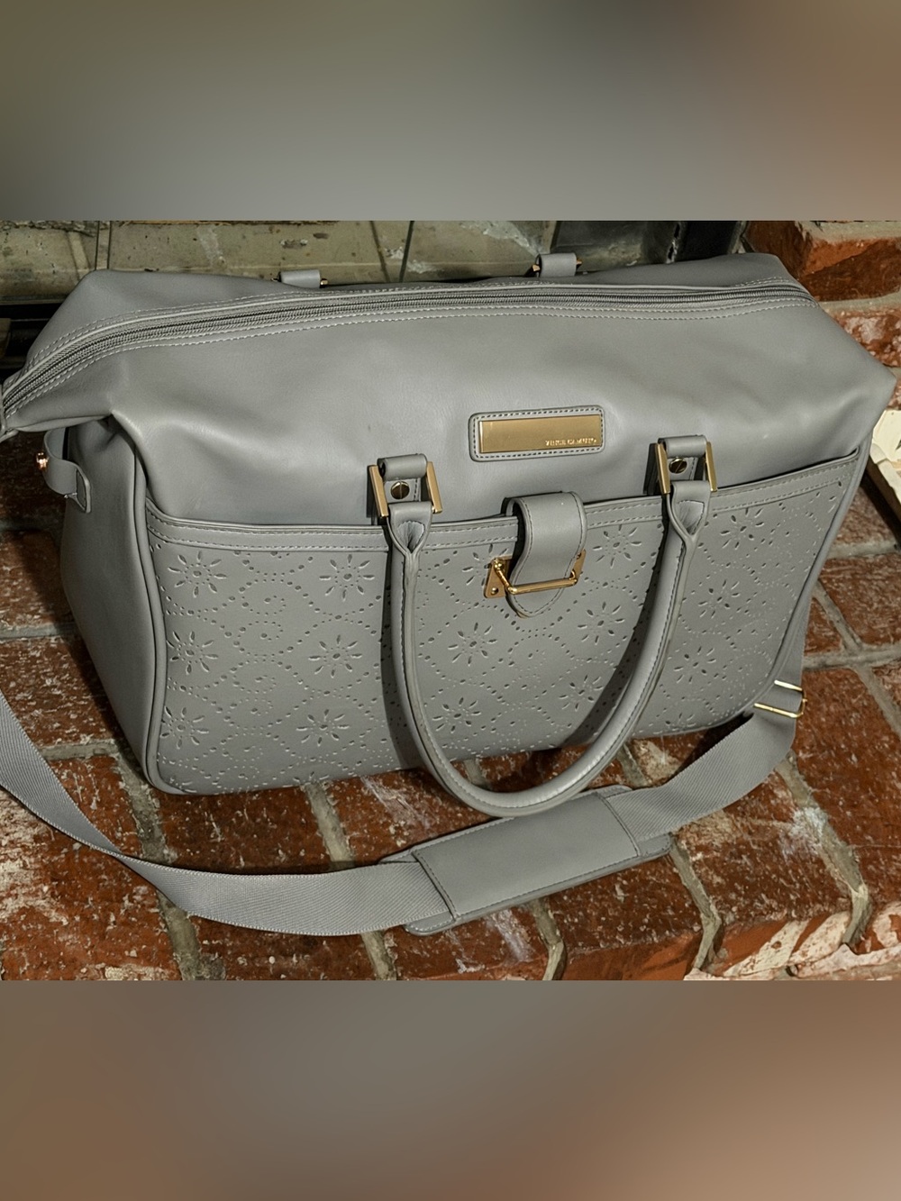 VINCE CAMUTO Weekender Travel Bag